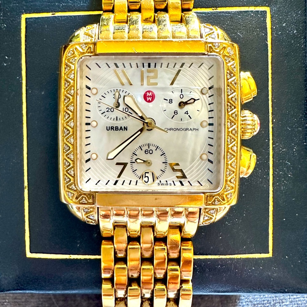 Michele Watch URBAN - Diamond and 18k Gold - MWO2H01